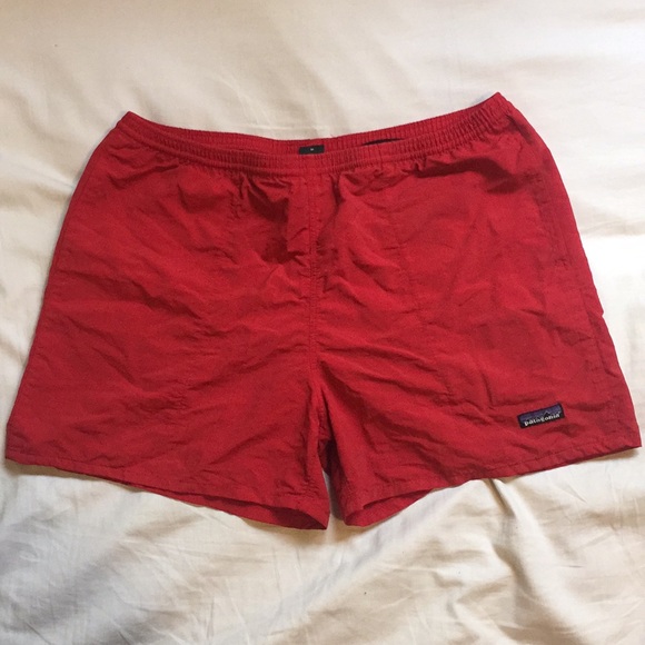 red patagonia baggies
